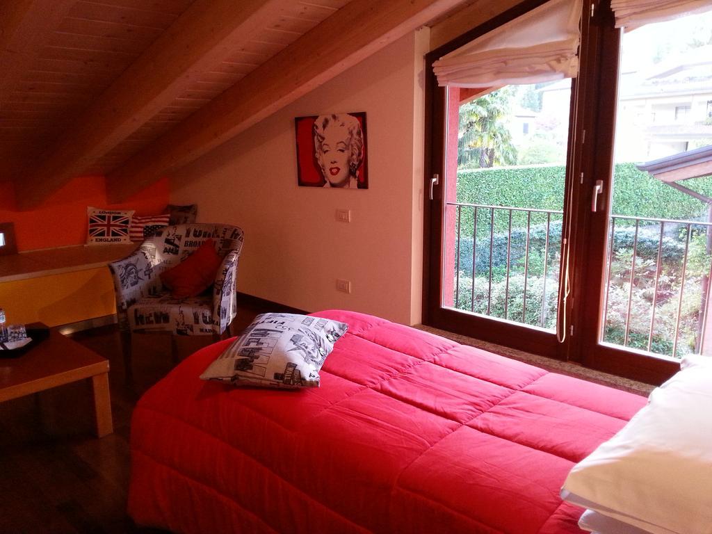 B&B Douglas House Varese Luaran gambar